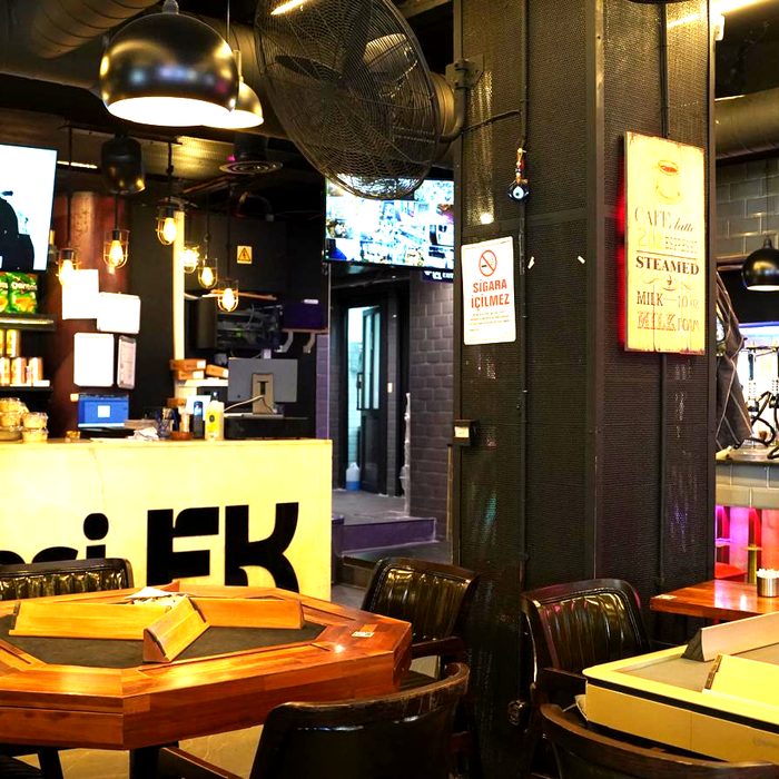 Etiler Kahvesi Bar ve salon